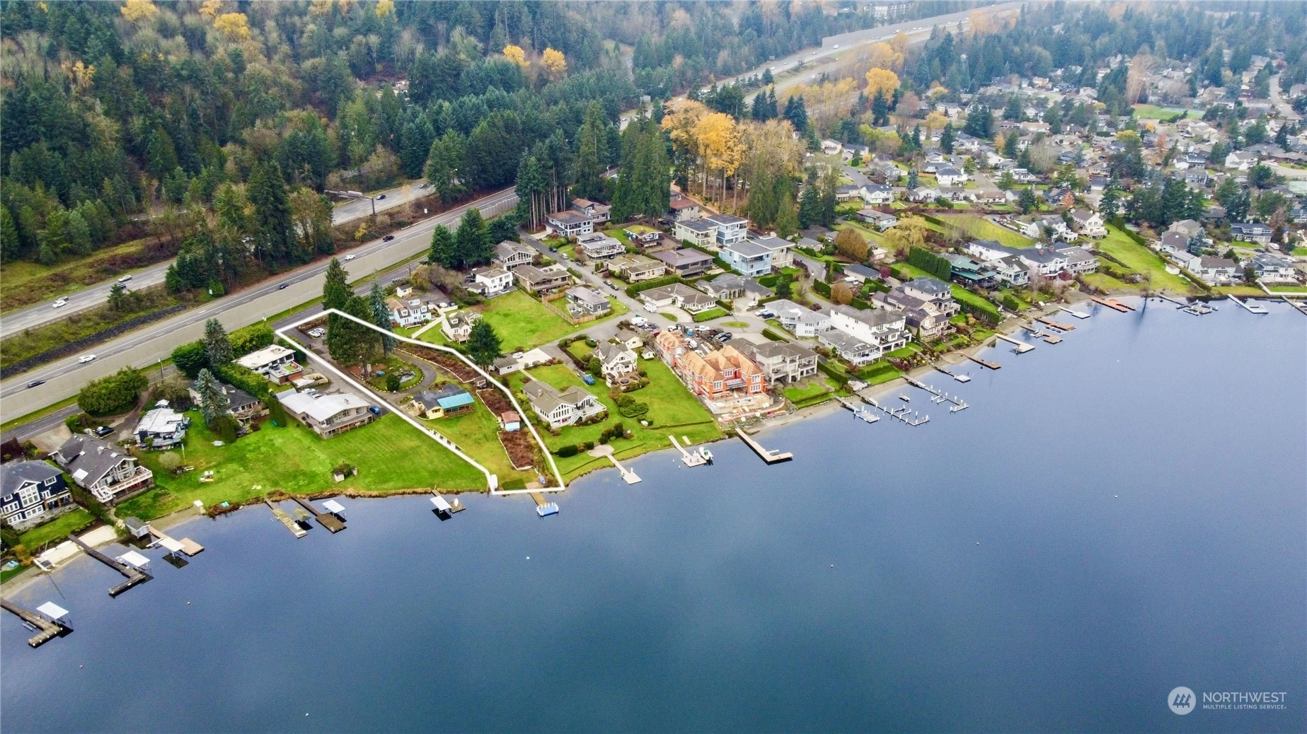 Lake Sammamish Waterfront Homes For Sale with Lake Sammamish in Bellevue, WA Wicklund