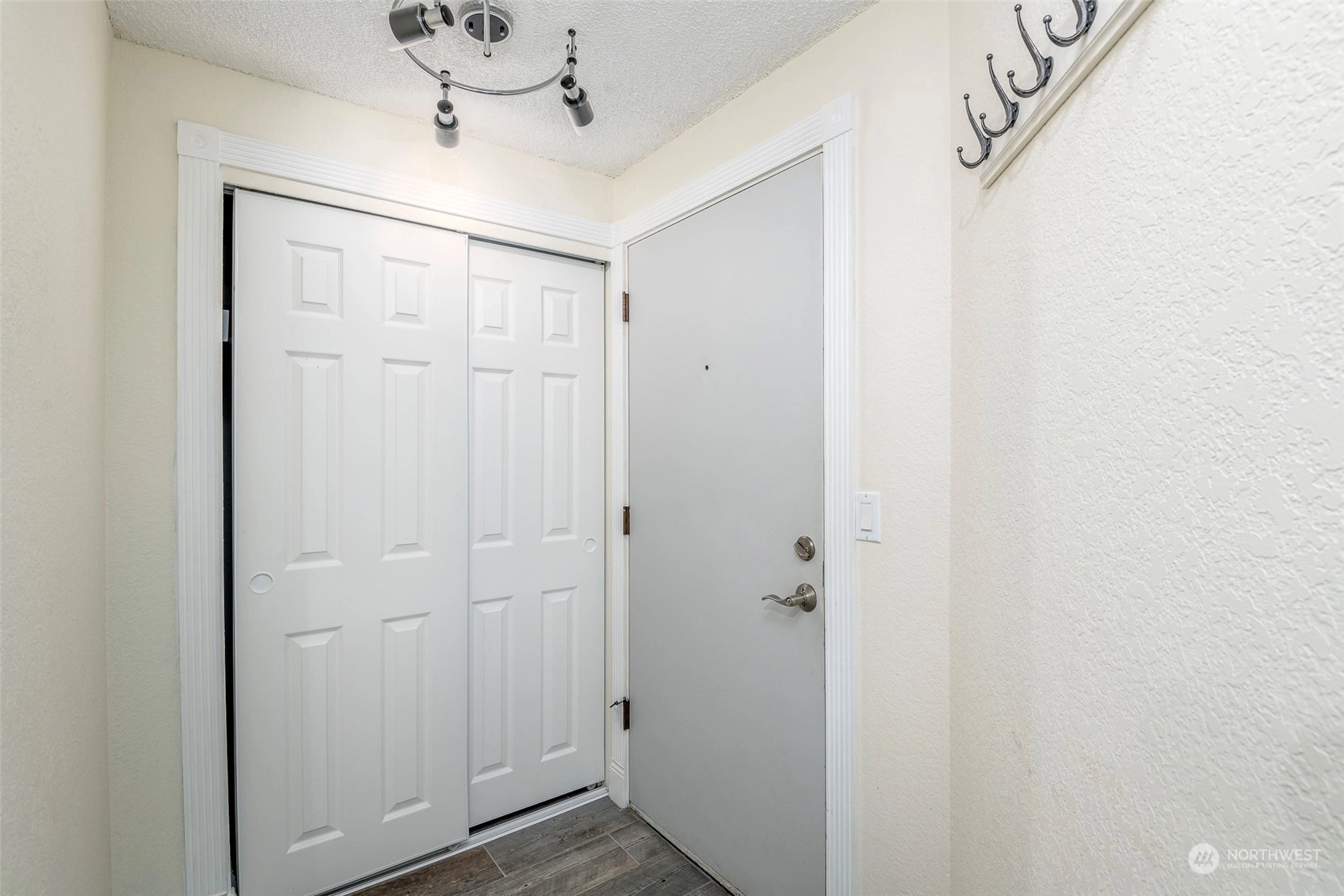 Summerfield Condos For Sale at Summerfield in Burien, WA Wicklund