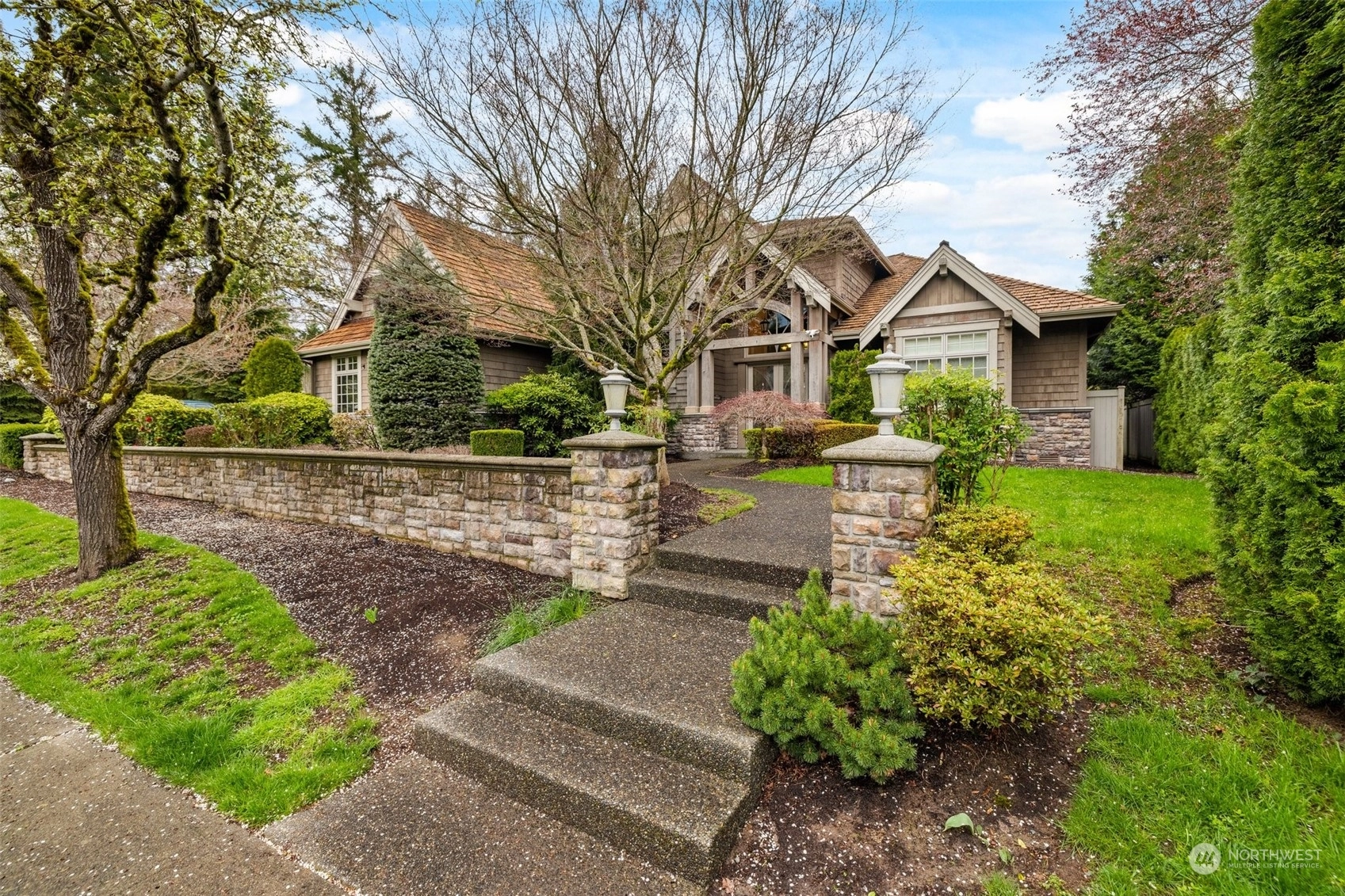 Aldarra Homes For Sale in Aldarra, Sammamish, WA Wicklund