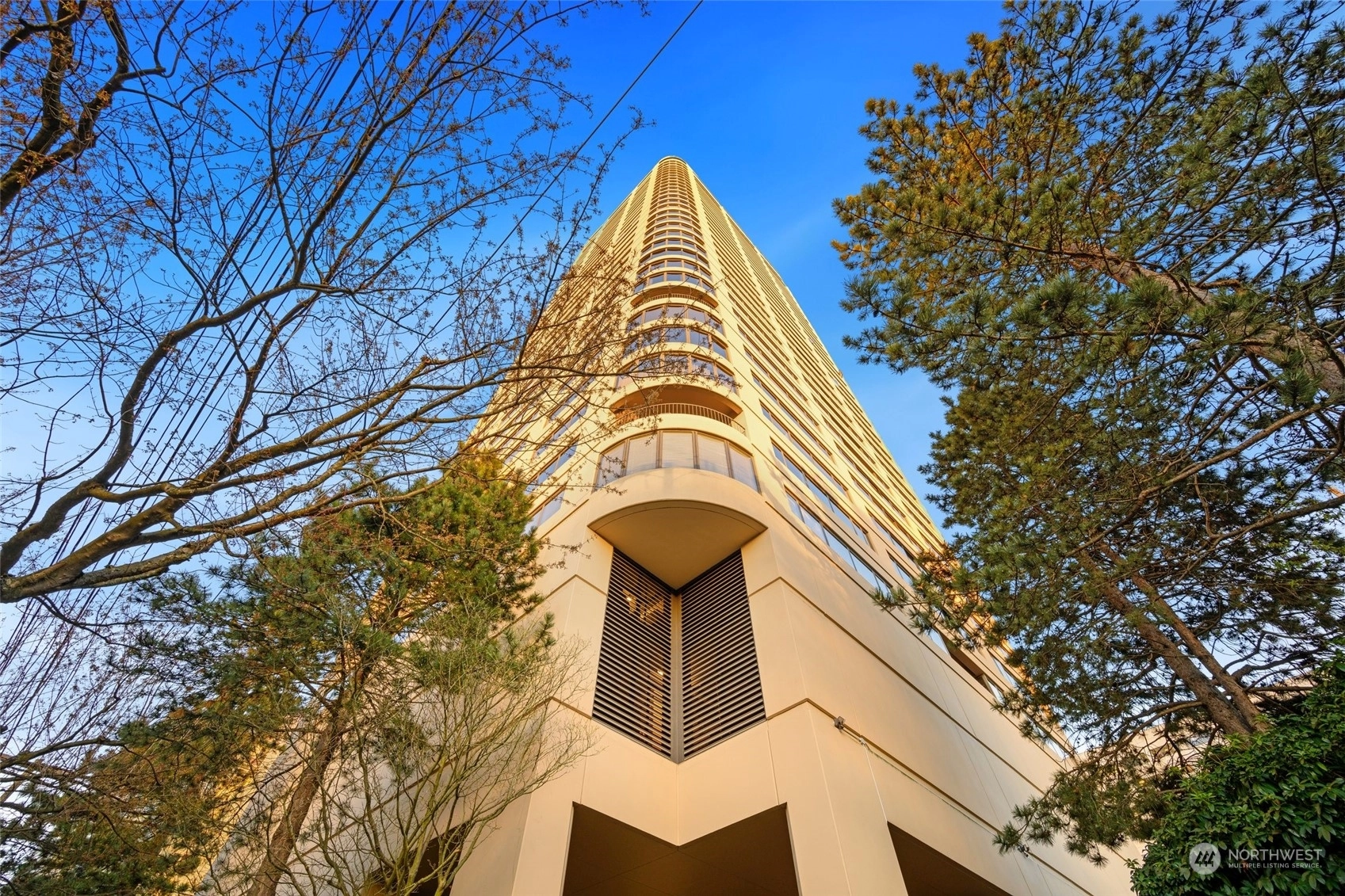 First Hill Plaza Condos For Sale at First Hill Plaza in Seattle, WA