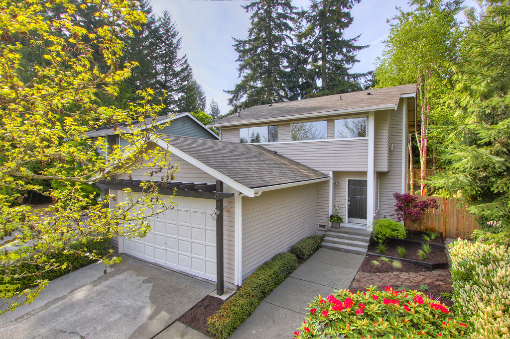 Woodland Commons Townhomes and Townhouses For Sale at Woodland