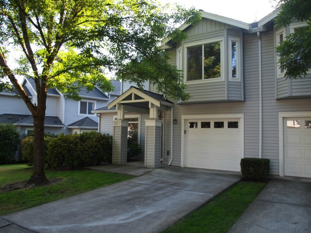 Ashford Park Condo, Redmond, WA Condos For Sale