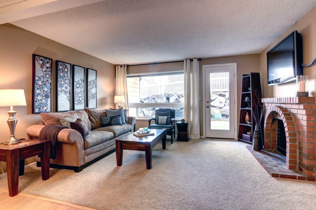 Sales activity for Compton Meadows II Condo in Kirkland