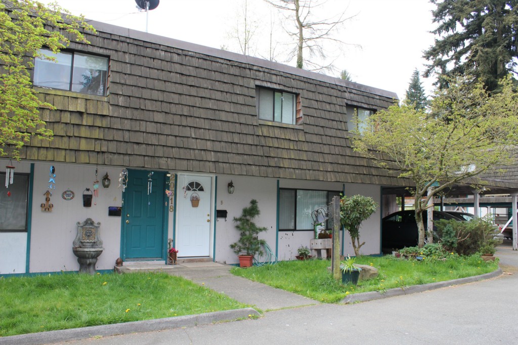 College Place Townhomes and Townhouses For Sale at College Place in